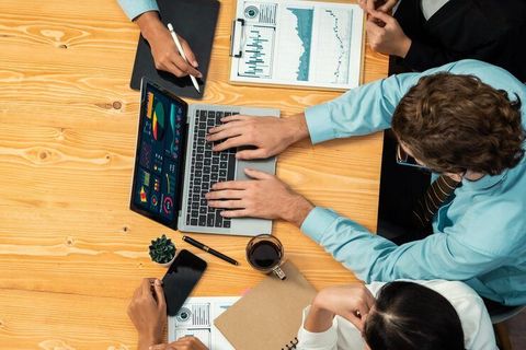 Choosing Accounting Software for Startups: Easy Guide & Insights