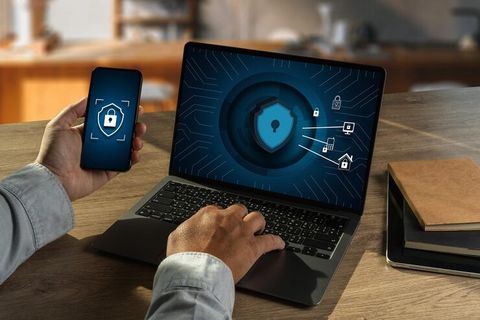 Smart Endpoint Security Solutions: Tools, Technologies, and Risk Prevention